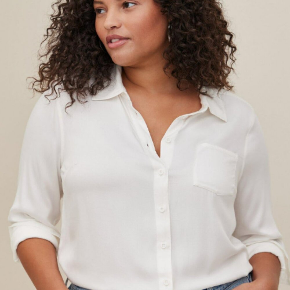 Torrid Crinkle Gauze Crochet Trim Cold Shoulder Top